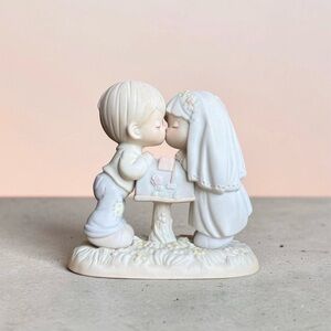 Vintage 1992 Precious Moments Sealed With A Kiss Figurine, Wedding Cake Topper